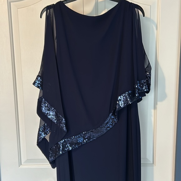 Blue formal dress - Picture 4 of 5